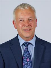 Profile image for Councillor Darren Cowell